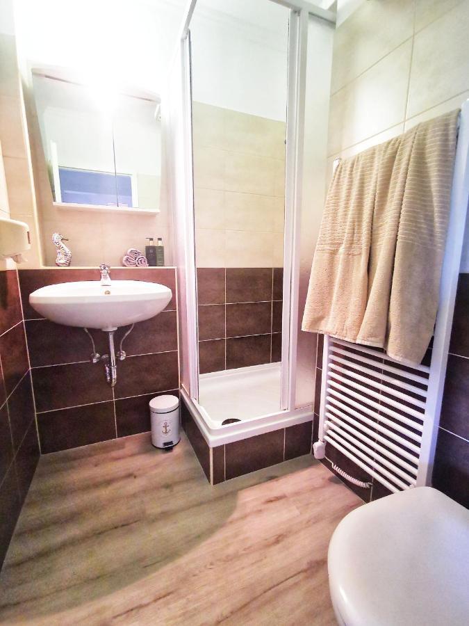Szin-Aranyhid Apartman Siófok Eksteriør billede
